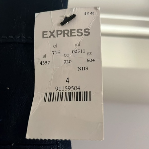 Express Jeans - Picture 3 of 6